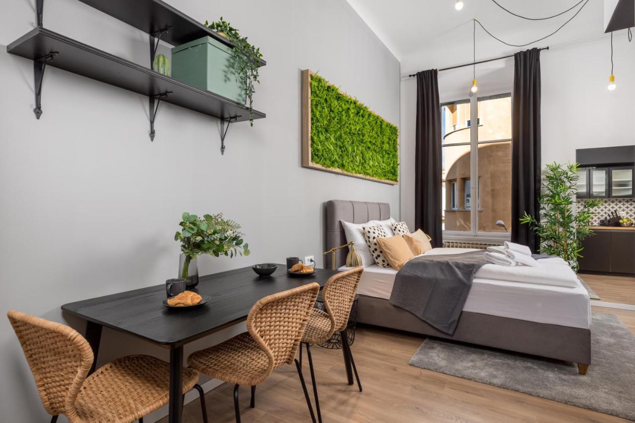 Apartments & Rooms One World Rijeka Luaran gambar