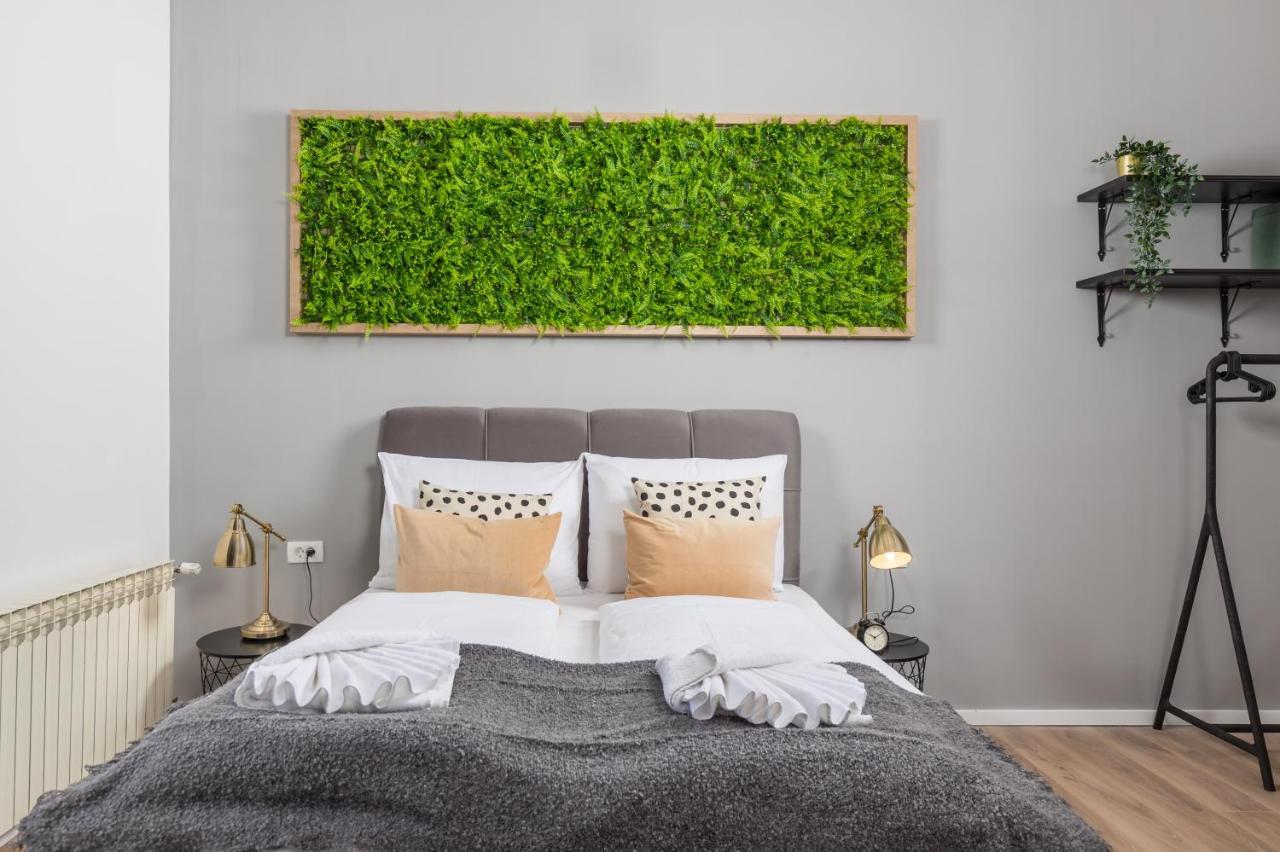 Apartments & Rooms One World Rijeka Luaran gambar