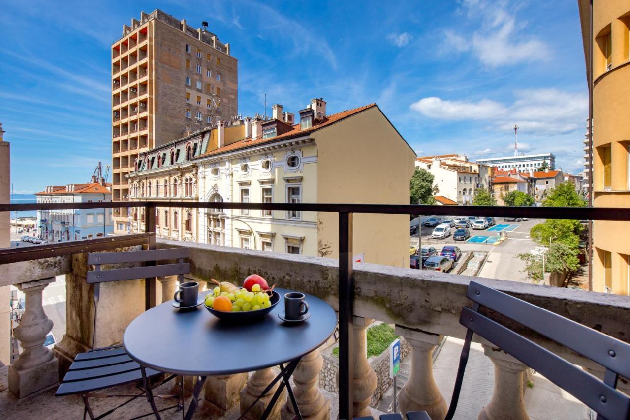 Apartments & Rooms One World Rijeka Luaran gambar