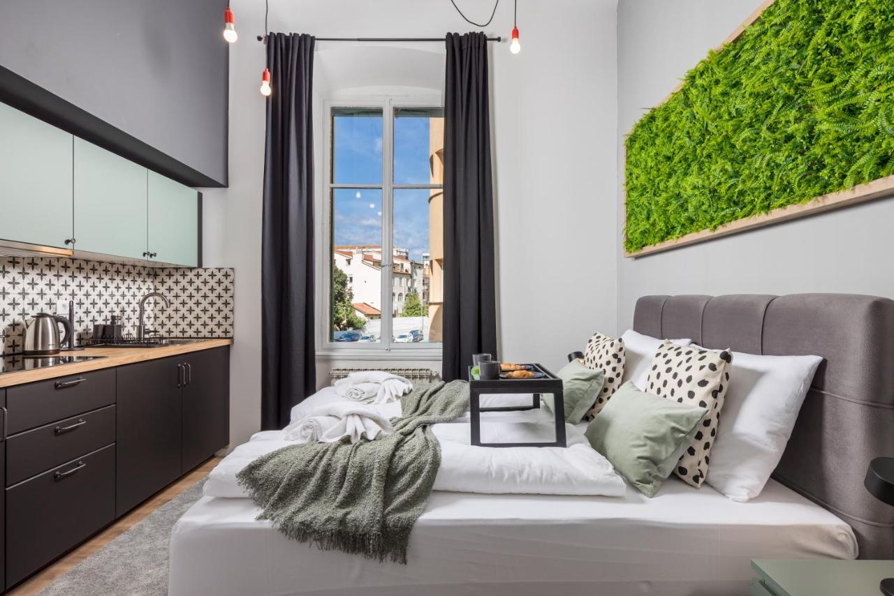 Apartments & Rooms One World Rijeka Luaran gambar