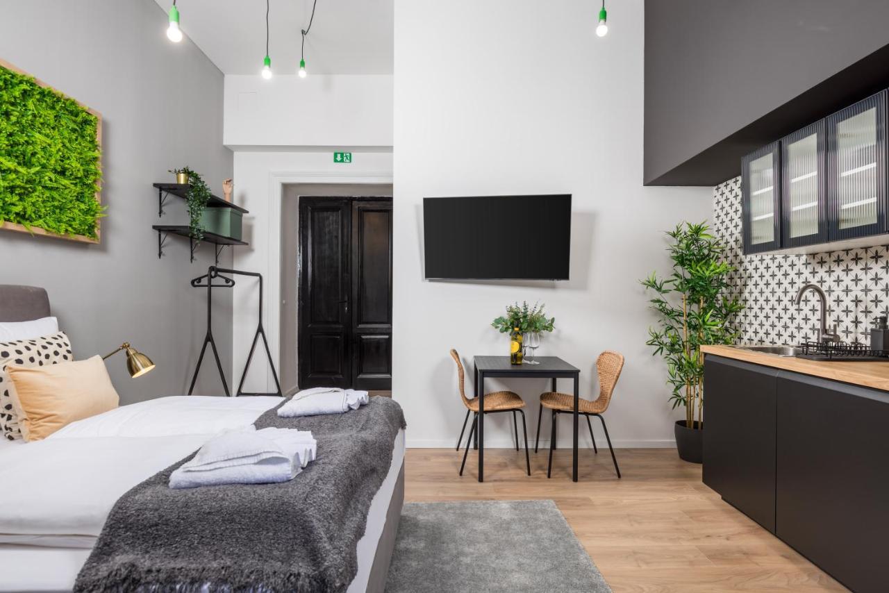 Apartments & Rooms One World Rijeka Luaran gambar