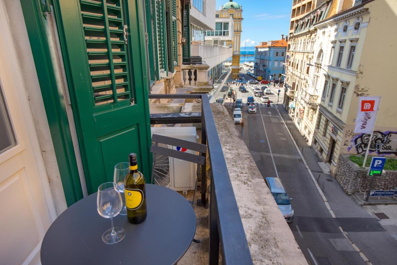 Apartments & Rooms One World Rijeka Luaran gambar