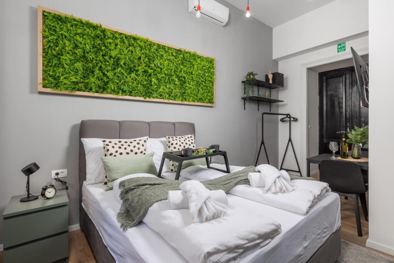 Apartments & Rooms One World Rijeka Luaran gambar