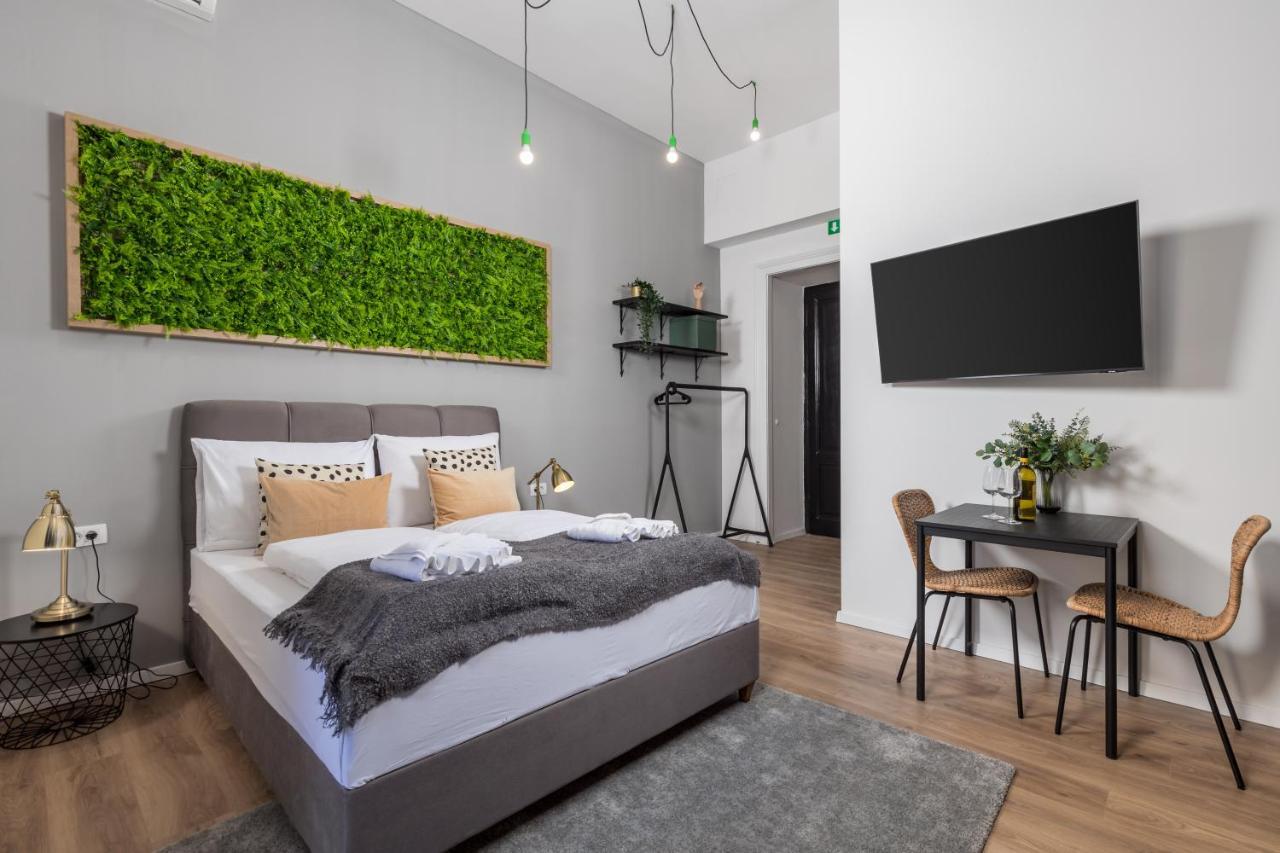 Apartments & Rooms One World Rijeka Luaran gambar