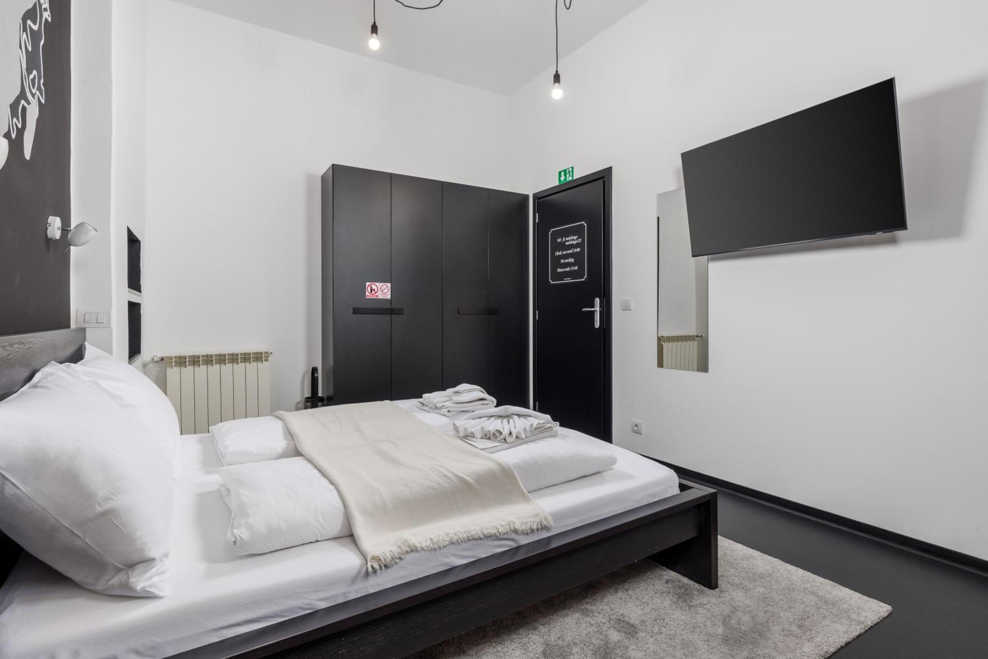 Apartments & Rooms One World Rijeka Luaran gambar