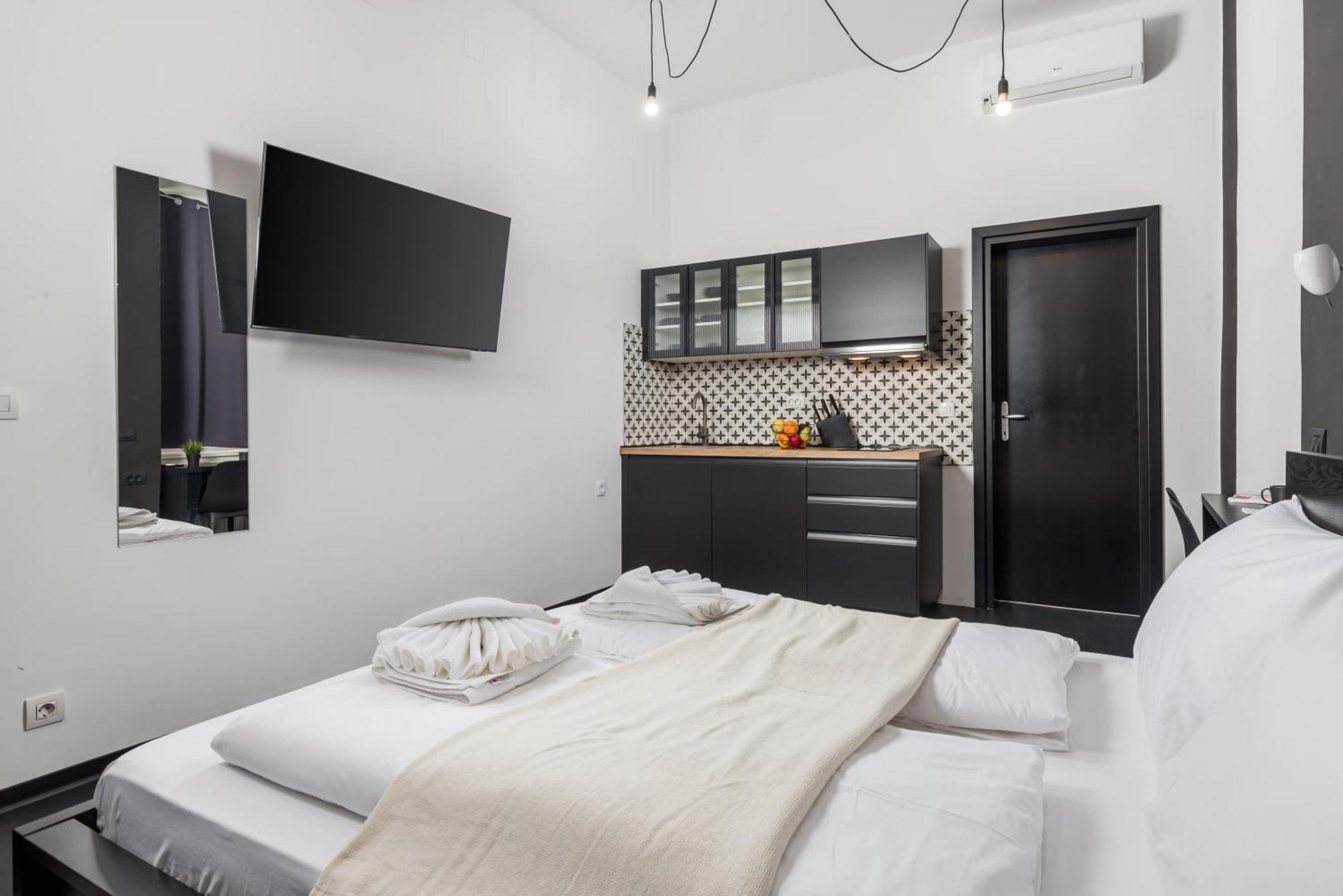Apartments & Rooms One World Rijeka Luaran gambar